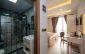 Туры в отель Luxury Airport Hotel by Zazzoni