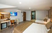 Туры в отель Luxury Airport Hotel by Zazzoni