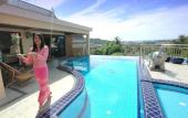 Туры в отель Luxury Four Bed Villa Jasmine, Infinity Pool, Full Staff , Chef and Breakfasts