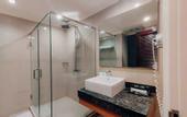 Туры в отель Surabaya Suites Hotel