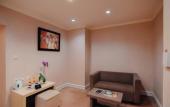 Туры в отель Surabaya Suites Hotel