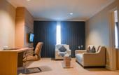 Туры в отель Surabaya Suites Hotel
