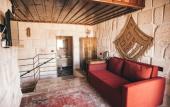 Туры в отель Tale Cave INN