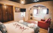 Туры в отель Tale Cave INN