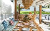Туры в отель Breathtaking Villa In 02 Acres Of Tropical Walled-in Gardens