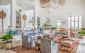 Туры в отель Breathtaking Villa In 02 Acres Of Tropical Walled-in Gardens