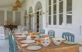 Туры в отель Breathtaking Villa In 02 Acres Of Tropical Walled-in Gardens