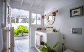 Туры в отель Breathtaking Villa In 02 Acres Of Tropical Walled-in Gardens
