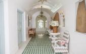 Туры в отель Breathtaking Villa In 02 Acres Of Tropical Walled-in Gardens
