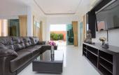 Туры в отель Holiday Bliss 3BR Pool Villa Lancelot 2