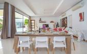 Туры в отель Modern 4BR Pool Villa Virginie Naiharn