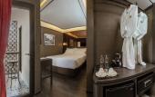Туры в отель The Gravitique Hotel Khaosan