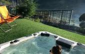 Туры в отель The Clovelly Bungalow