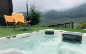 Туры в отель The Clovelly Bungalow