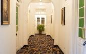Туры в отель The Clovelly Bungalow
