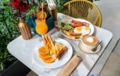 Туры в отель La Bonita Hotel & Apartments
