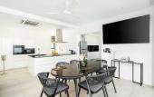 Туры в отель Luxury 5 Bedroom Modern Villa - KBR17
