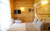 Туры в отель Hotel Waterfall Heaven House Hotel