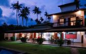 Туры в отель South Point Surf House - Whole Villa 5 Bedrooms (Sleeps 14)