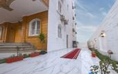 Туры в отель Golden House