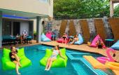 Туры в отель Mad Monkey Phuket