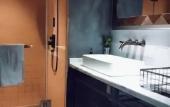 Туры в отель Shanghai Vintage Hotel Disneyland Branch