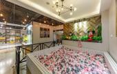 Туры в отель Shanghai Vintage Hotel Disneyland Branch