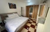 Туры в отель Comfy One-Bedroom Apartment