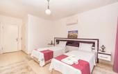 Туры в отель Villa Fuchsia 4-bedroom Retreat With Private Pool and Breathtaking View