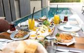 Туры в отель Hotel Lei Hotel