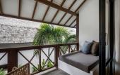 Туры в отель Nusantara Loft 1 Alor by Alfred in Bali - Stylish 3Br Villa w Private Pool Pererenan Beach - Canggu
