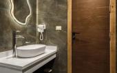 Туры в отель Spire West Hotel
