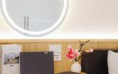 Туры в отель Wisteria Luxury Apartment