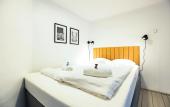 Туры в отель Maverick Apartments