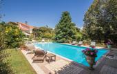 Туры в отель La Gaura Guest House