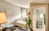 Туры в отель La Gaura Guest House