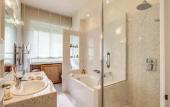 Туры в отель La Gaura Guest House