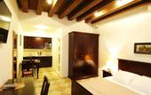 Туры в отель SUNce Palace Apartments with free offsite parking