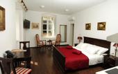 Туры в отель SUNce Palace Apartments with free offsite parking