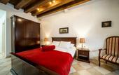Туры в отель SUNce Palace Apartments with free offsite parking