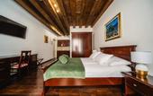 Туры в отель SUNce Palace Apartments with free offsite parking