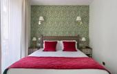Туры в отель Hotel De Sevres