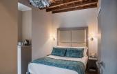 Туры в отель Reginella Suites