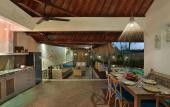 Туры в отель Breezy Point Villas