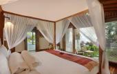 Туры в отель Breezy Point Villas