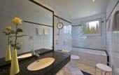Туры в отель Bernstein Villa Kastania