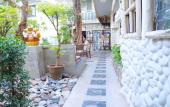 Туры в отель Stay With Me Guesthouse