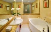 Туры в отель Radisson Blu Hotel Shanghai New World