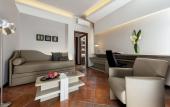Туры в отель Daphne Luxury Suites