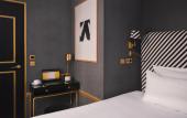 Туры в отель Snob Hotel